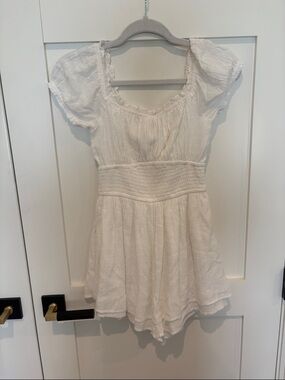 Hollister White Short Sleeve Romper